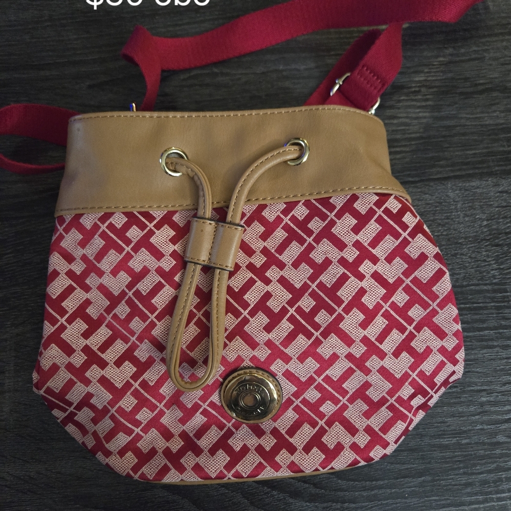 Tommy Hilfiger purse